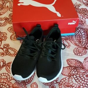 Women's Puma Carson 2 X knits 👌